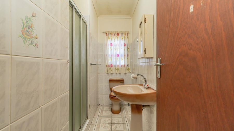 6 Bedroom Property for Sale in Tergniet Western Cape
